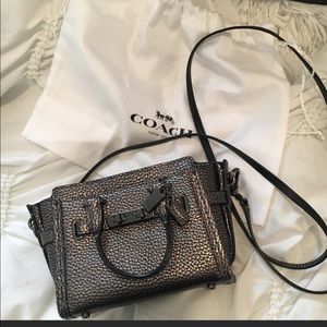 Coach swagger mini in gunmetal pebble leather